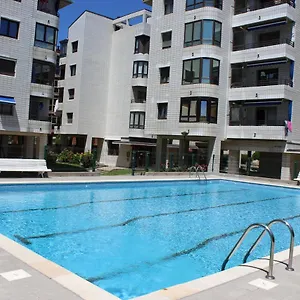 Playa, Con Piscina Y Garaje Apartment